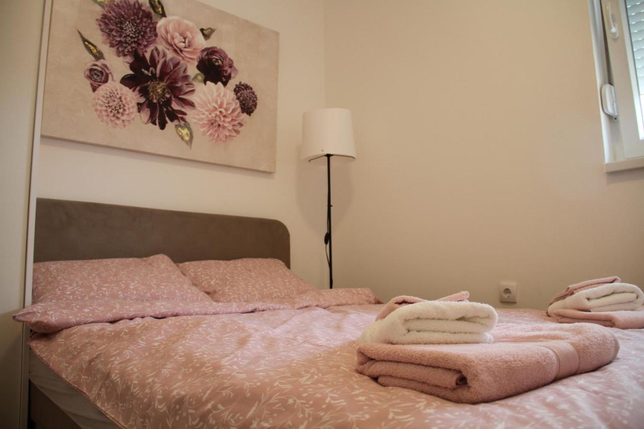 Apartment Sophie Нови-Сад Экстерьер фото